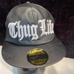 BASEBALL CAP SNAP BACK ADJUSTABLE.